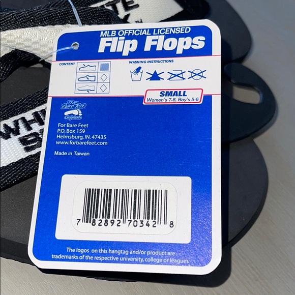 MLB Chicago White Sox Flip Flops Wmns 7-8 Boys 5-6 - Picture 5 of 5